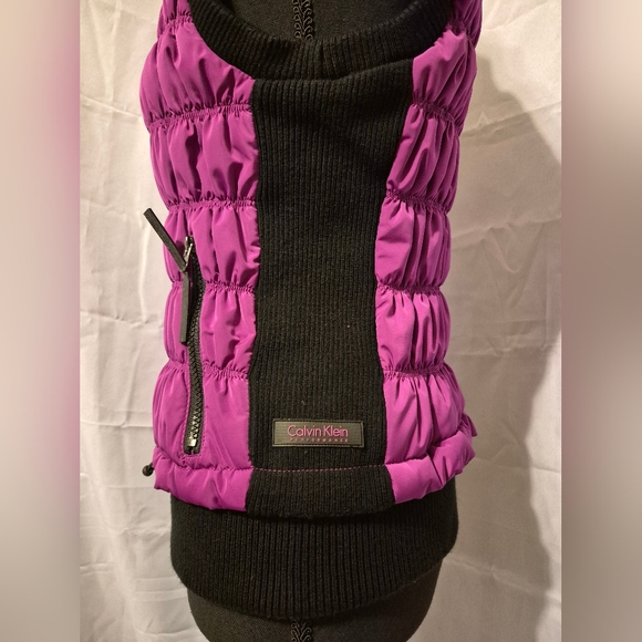 Calvin Klein Puffer Vest Sz. Med Women's Black & Pink Performance - Picture 9 of 14